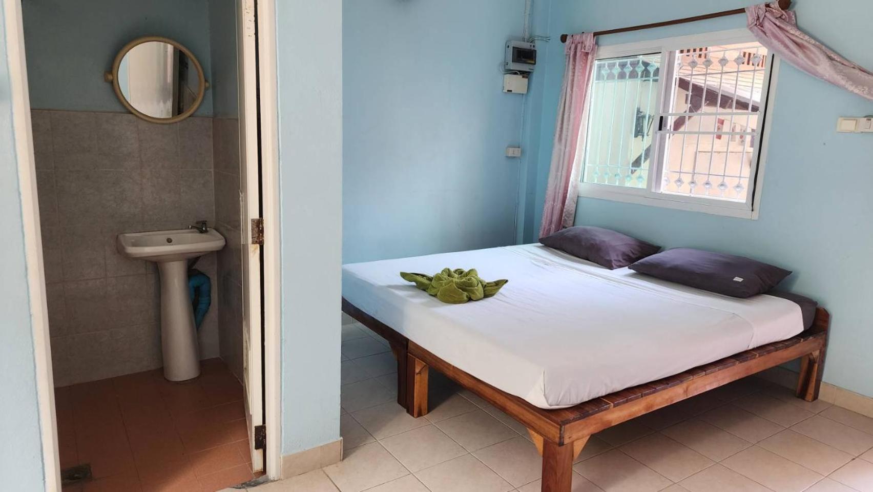 Sarin Guesthouse สาริน Ko Tao Luaran gambar